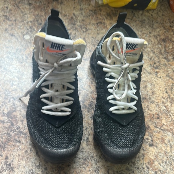 Off white x Nike Black and White Athletic Shoes - Picture 4 of 8